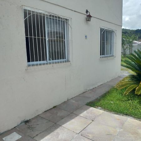 Вілла Casa Agradavel Em Camboriu Com Estacionamento No Patio Екстер'єр фото